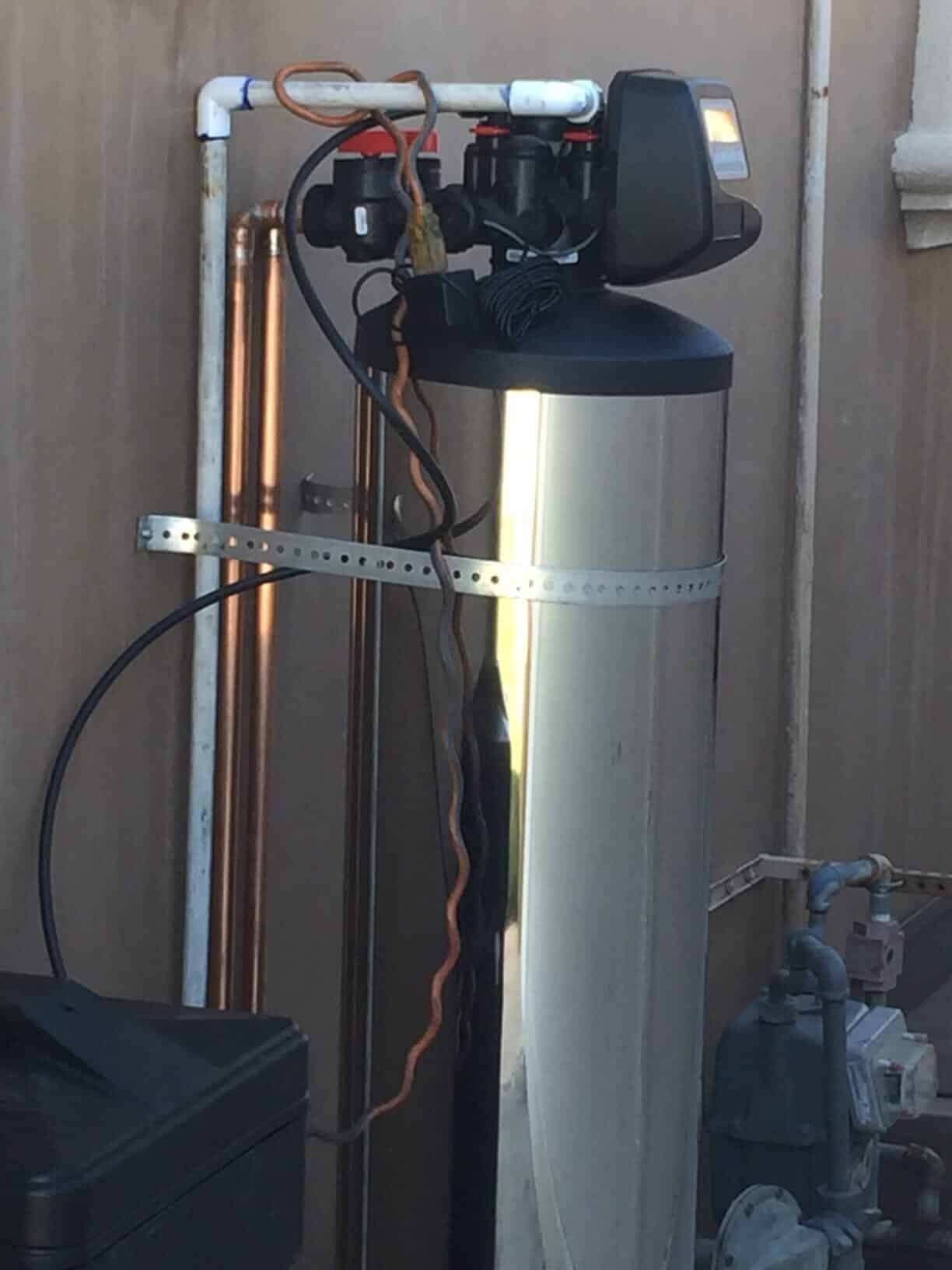 IMG_0447 Close up view of the signature filter for hard water treatment